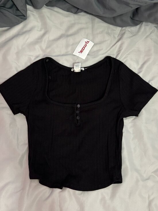 Bozzolo Tops - Black Cropped T-shirt